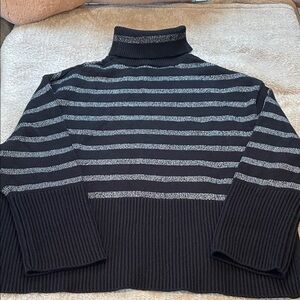 Gap Black and silver Striped women’s Sweater